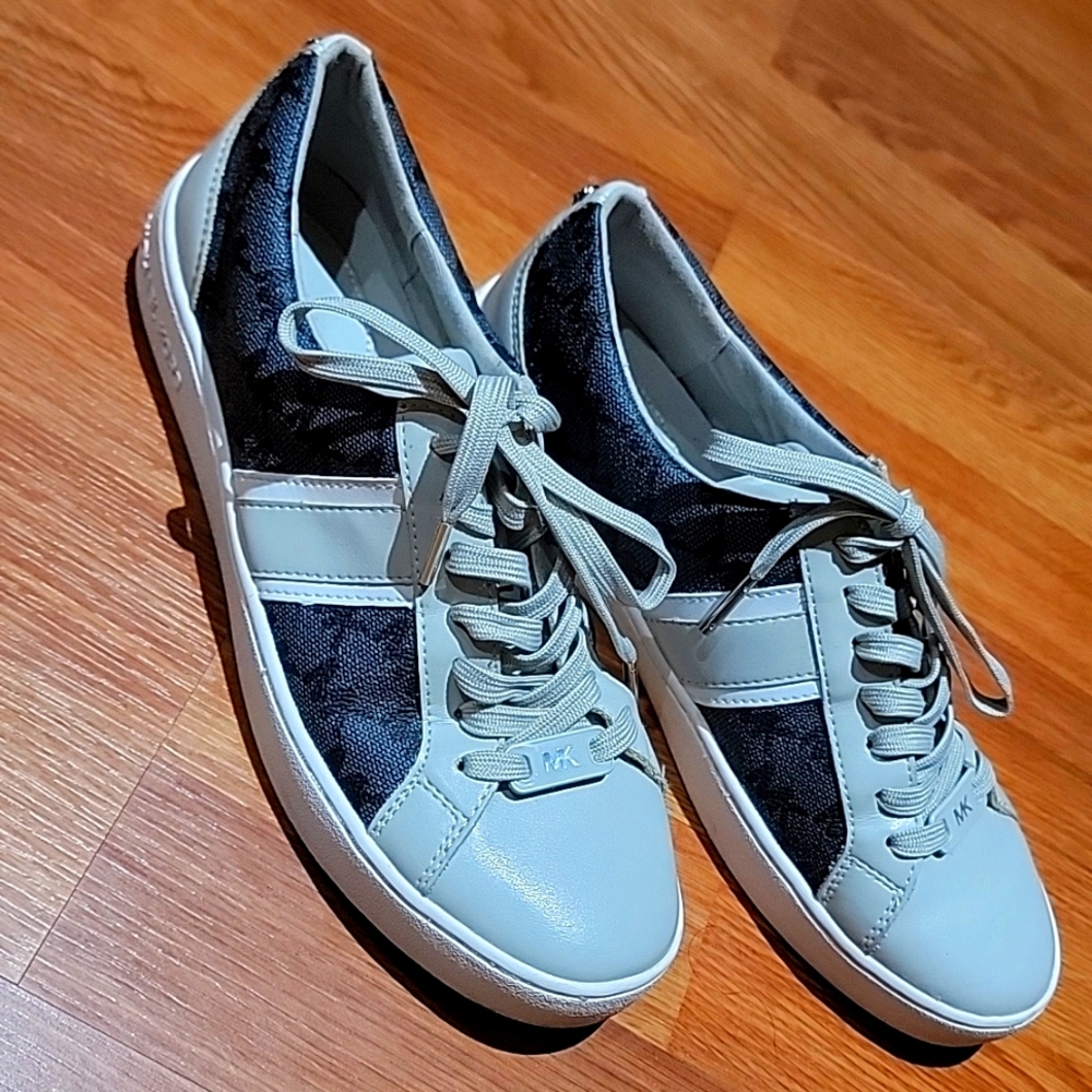 Michael Kors grey Sneakers sz 7